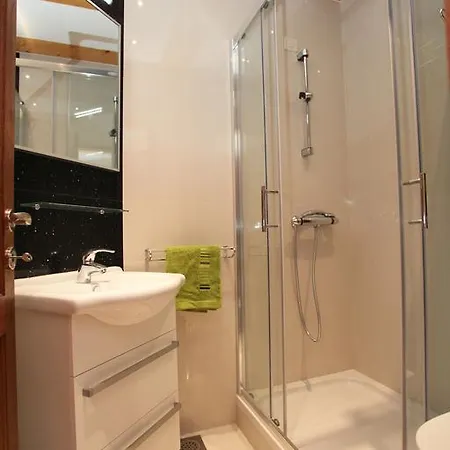 Oda ve Kahvaltı Kampanel