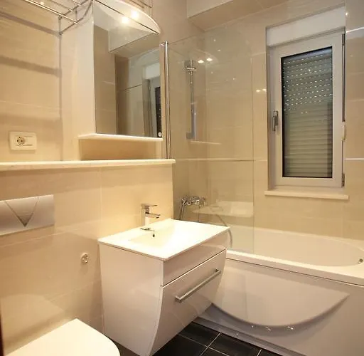 住宿加早餐酒店 Kampanel