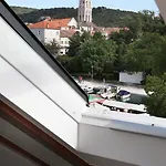 Bed and Breakfast Kampanel 4*