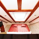 Kampanel Bed and Breakfast 4*