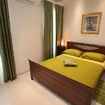 Bed and Breakfast Kampanel Τρογκίρ
