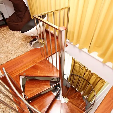 Nocleg ze śniadaniem Kampanel 4*