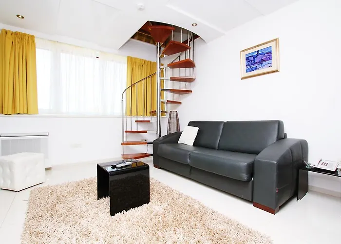 Kampanel Bed & Breakfast