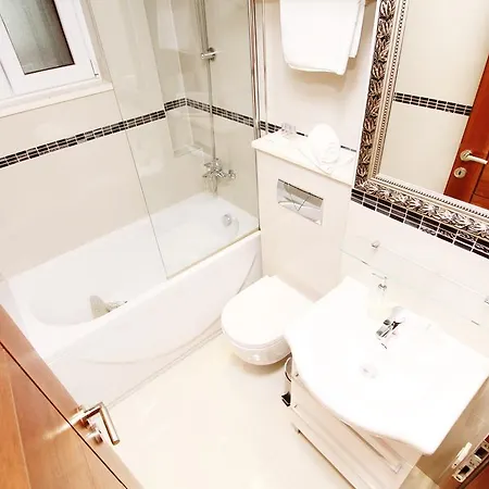 Kampanel Bed & Breakfast 4*