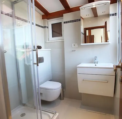 فندق مبيت وإفطار Kampanel